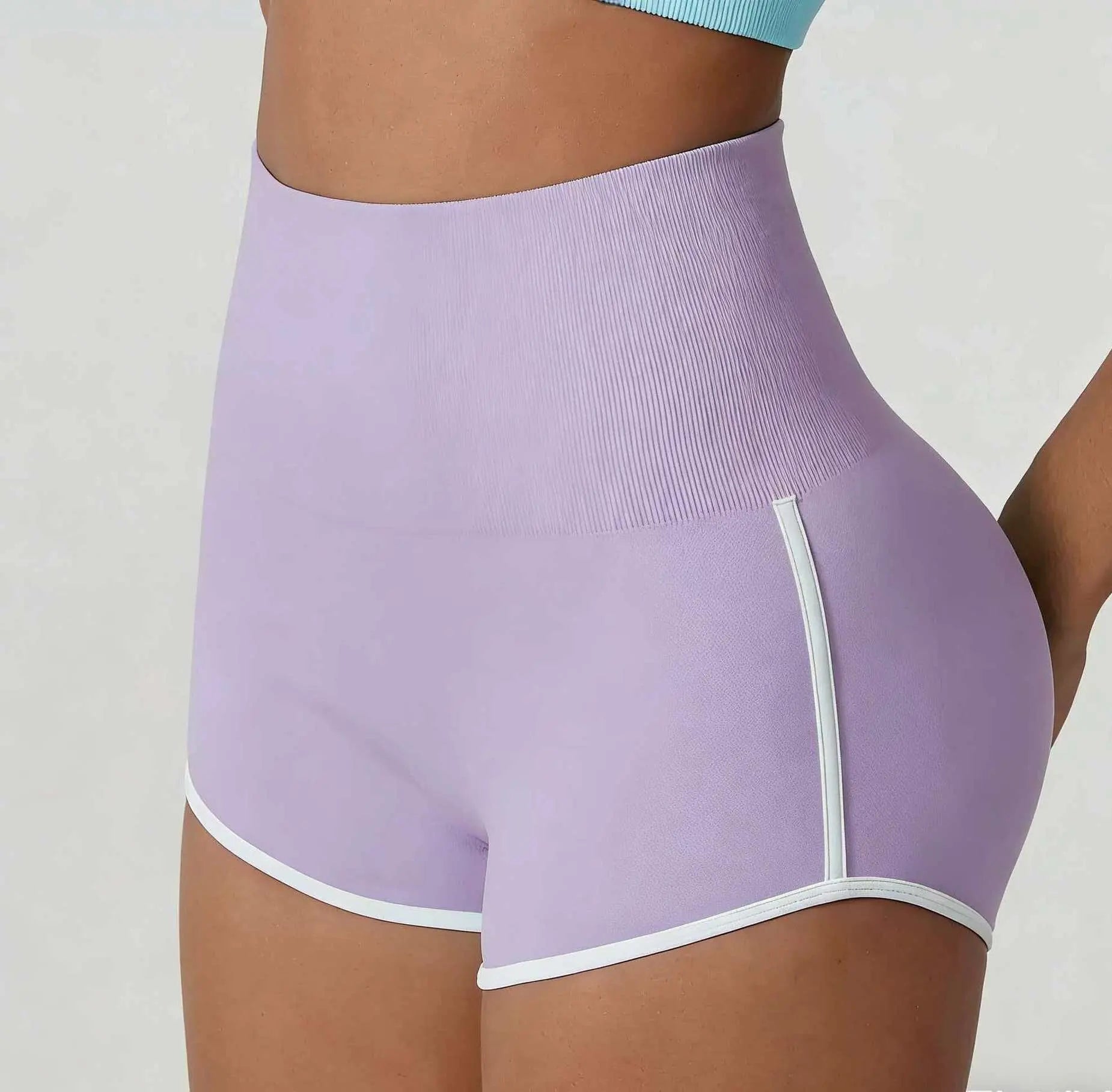 LineFlex Seamless Scrunch Shorts